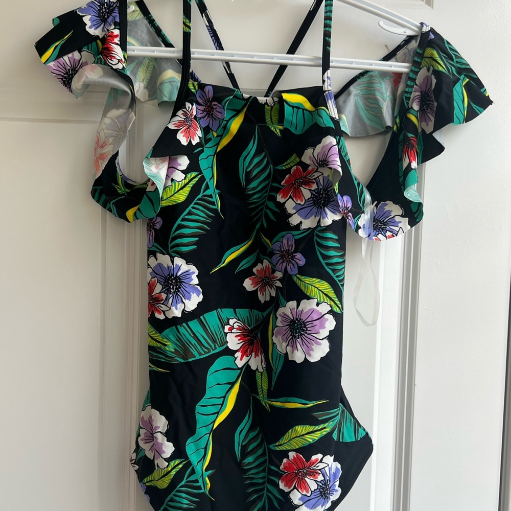 Old navy swimsuit